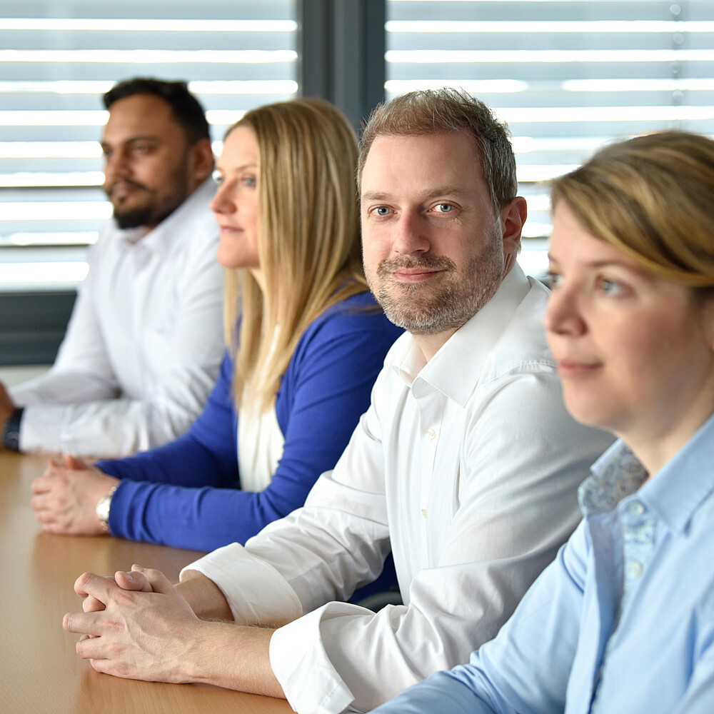 Für wen wir arbeiten microfin: Für wen wir arbeiten